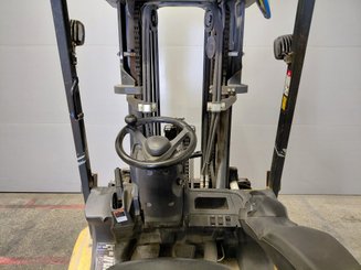 Chariot élévateur frontal 4 roues Caterpillar GP30NTD - 8