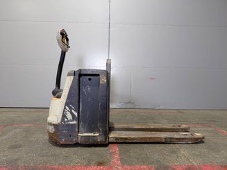 Transpalette accompagnant Crown WP3080 - 6