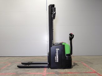 Gerbeur accompagnant Hangcha CDD16-XT1-SIL