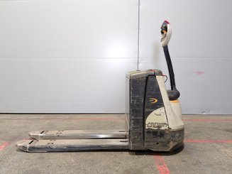 Transpalette accompagnant Crown WP3020-2.0 - 5