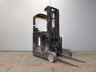 Chariot à mât rétractable Caterpillar NR16N2