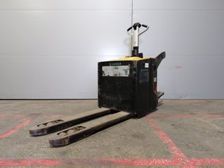 Transpalette porté debout Caterpillar NPV20N2
