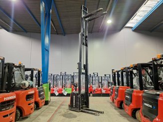 Gerbeur accompagnant Hangcha CDD20-AC1
