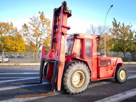 Chariot élévateur tout terrain Manitou MC120 - 1