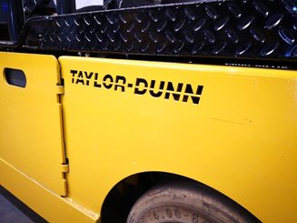 Tracteur de remorquage Taylor Dunn TT-316-36 