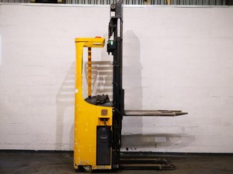 Gerbeur porté debout Caterpillar NSR16K