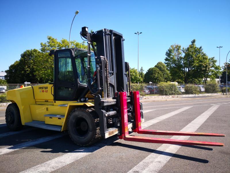 Chariot élévateur frontal 4 roues Hyster H16XM-12 - 2