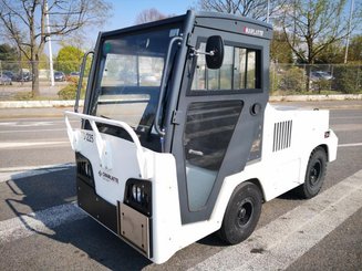 Tracteur de remorquage Charlatte TD225
