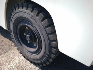 Tracteur de remorquage Charlatte TD225