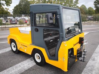 Tracteur de remorquage Jungheinrich EZS 6250