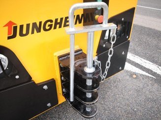 Tracteur de remorquage Jungheinrich EZS 6250