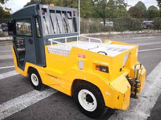 Tracteur de remorquage Jungheinrich EZS 6250
