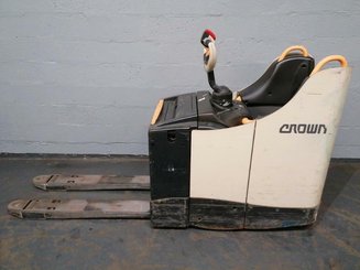 Transpalette porté debout Crown WT3040