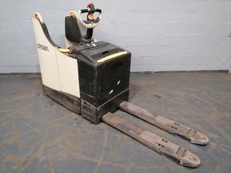 Transpalette porté debout Crown WT3040