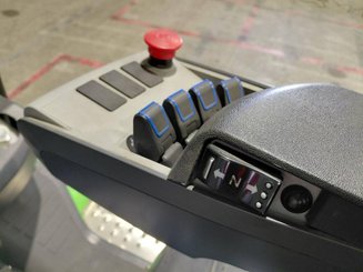 Chariot élévateur frontal 4 roues Hangcha XC25i