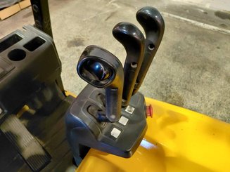 Chariot élévateur électrique Yale ERP16VT SWB