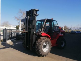 Chariot élévateur tout terrain Manitou M50-4