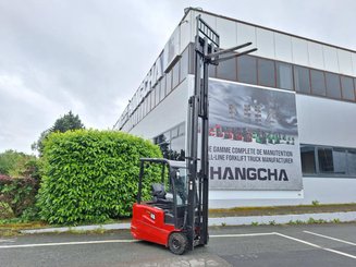 Chariot élévateur frontal 3 roues Hangcha A3W18