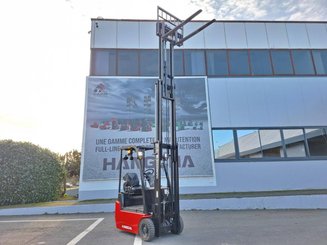 Chariot élévateur frontal 3 roues Hangcha X3W10 (CPDS10-XD4)