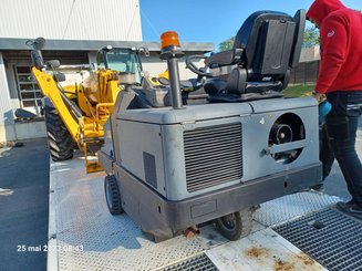 Balayeuse industrielle Kärcher KM130/300RLFG