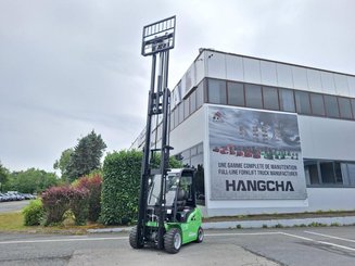 Chariot élévateur frontal 4 roues Hangcha XC35i