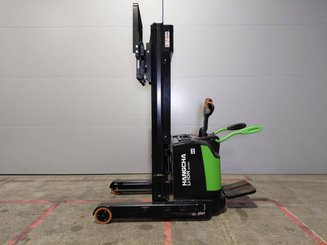 Gerbeur à plate-forme rabattable Hangcha CQDB16-AC2S-I - 7