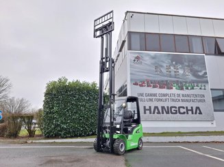 Chariot élévateur frontal 4 roues Hangcha XC18i