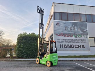 Chariot élévateur frontal 4 roues Hangcha XC18i