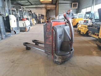 Transpalette accompagnant Fenwick T18