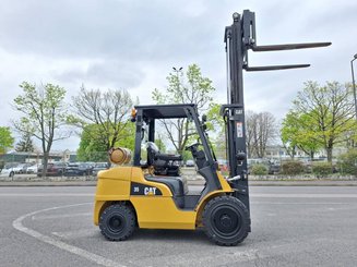 Chariot élévateur frontal 4 roues Caterpillar GP35 NTD - 10