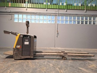 Transpalette porté debout Caterpillar NPV20N2