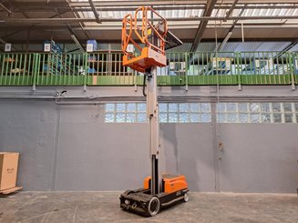Nacelle à mât vertical JLG 10MSP