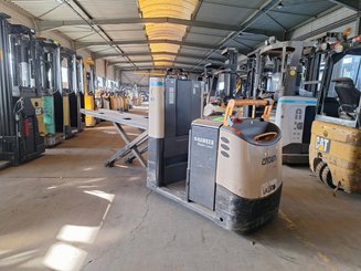 Préparateur de commande au sol Crown GPC3055-2.0