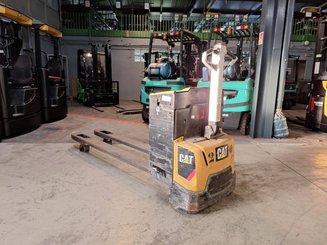 Transpalette accompagnant Caterpillar NPP20N2