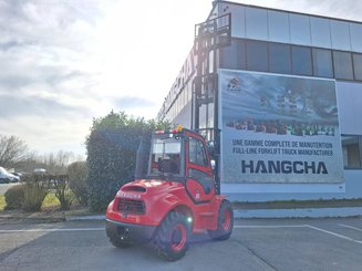 Chariot élévateur tout terrain Hangcha TT35-4