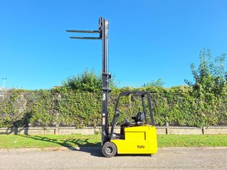 Chariot élévateur frontal 3 roues Yale ERP20 ATF