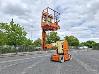 Nacelle articulée JLG E300AJP