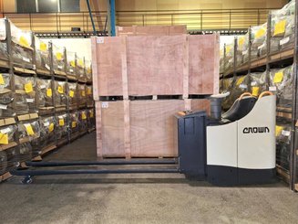 Transpalette porté debout Crown WT3040
