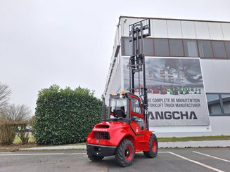 Chariot élévateur tout terrain Hangcha TT30-4