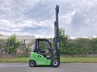 Chariot élévateur frontal 4 roues Hangcha XC35i