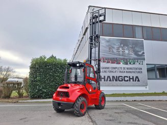Chariot élévateur tout terrain Hangcha TT30-4
