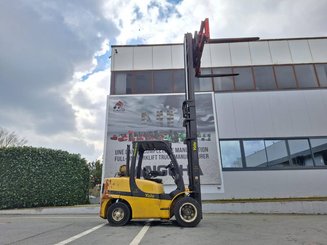 Chariot élévateur frontal 4 roues Yale GLP45SVX5 - 9