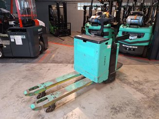 Transpalette accompagnant Yale MP20X - 7