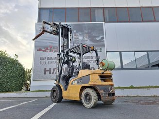 Chariot élévateur frontal 4 roues Caterpillar GP30N