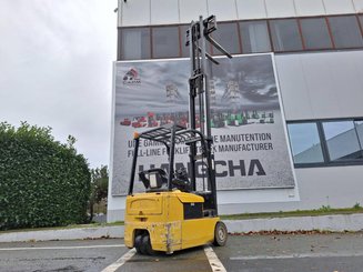 Chariot élévateur frontal 3 roues Yale ERP16ATF