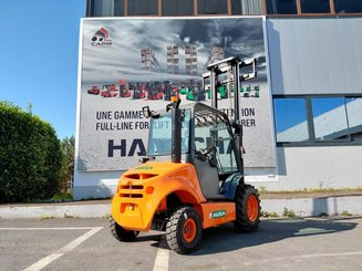 Chariot élévateur tout terrain Ausa C150H