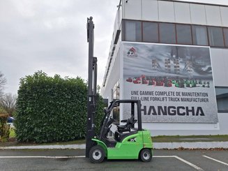 Chariot élévateur frontal 4 roues Hangcha XC35i