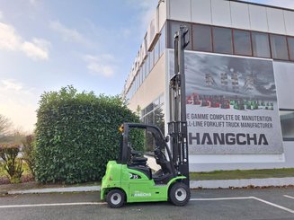 Chariot élévateur frontal 4 roues Hangcha XC35i