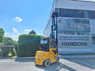 Chariot élévateur frontal 4 roues Hangcha XE25i