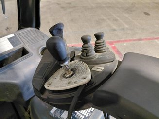 Chariot élévateur frontal 4 roues Fenwick E16P - 7